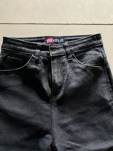 Straight fit jeans!