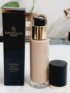 Oriflame Giordani Gold Long Wear  Foundation SPF15