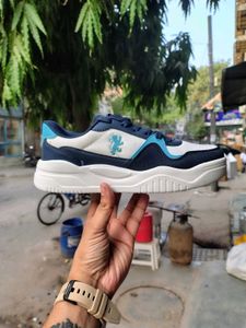 Red Tape Stylish Sneakers