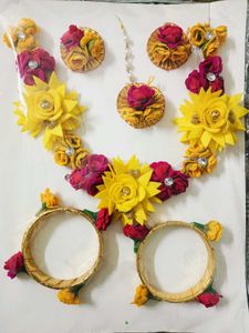 Haldi Mehandi Jewellery Set