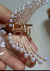Price Drop Korean Pearl Hair Clip/Butterfly/Clutch