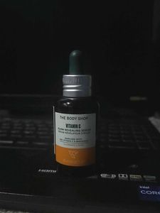 Vitamin C Serum (THE BODY SHOP)