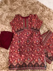 Elegant Maroon Kurta Set with Dupatta (women's)