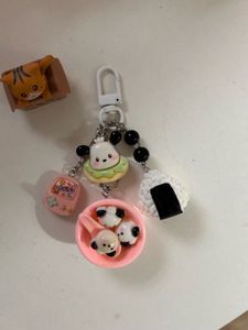 Pochacco Food Keychain