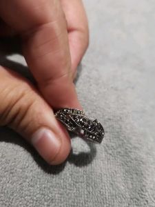 Unique Valuable Vintage Ring- With Rings Free