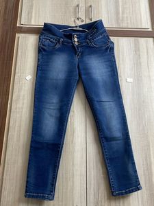 Women's High-Waisted Jeans