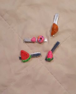 Cute Hair Clips - Pack of 4