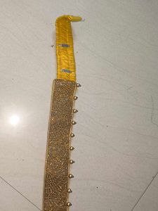 Elegant Gold Embellished Belt