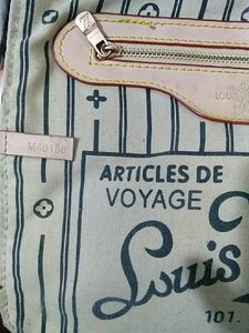 LV TOTE BAG