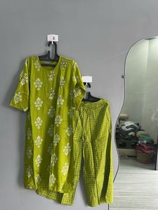 Green Kurta Set (L)