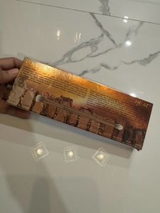 ⭐️Urban Decay⭐️ Naked HEAT Eyeshadow