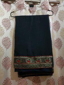 Elegant Dark Grey Saree✨