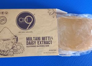 Oxi9 Multani Mitti &amp; Daisy Extract Soothing Bar(3)