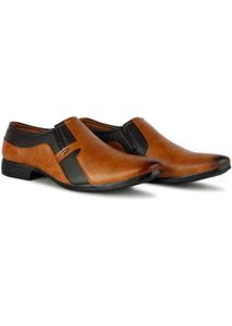 Moccasin Shoes (Size: 8 India/UK)