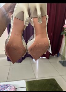 Elegant Heels with Bow Detail