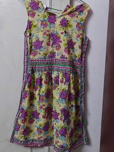 Max Floral Sleevless Fit And Flared Dress