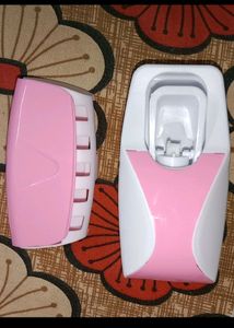 Toothpaste Holder