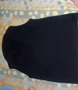 Black Sleeveless Tank Top