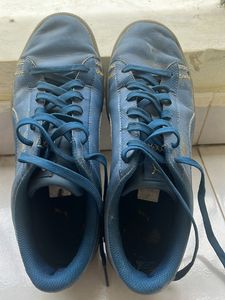 Boys Shoes ( UK 7)