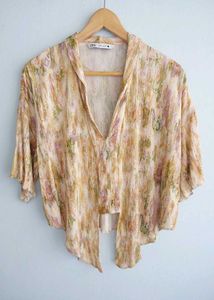 Zara Shiny Printed Top 💛