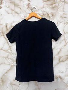 Black Tshirt