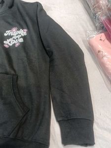 Trendy Graphic Print Hoodie