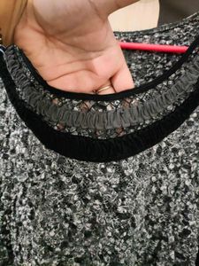 Stylish Grey Scoop Neck Fitted Top