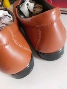 Bata F
