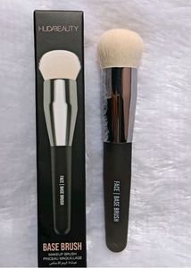 Huda Beauty Brush ♥️💕