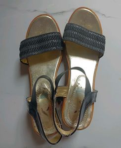 Sandles 7 Size