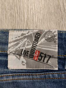 Sc9357 Levi&#39;s Jeans Waist 32