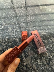 Too Faced Cocoa Bold Creme Lipstick ( Milk Shake))