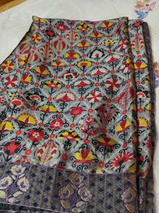 Beautiful Double Shade Saree With Stiched Blouse