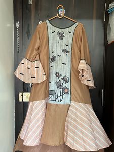 Floral Embroidered Kurta set