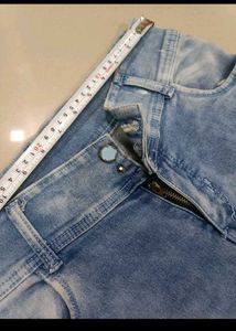 Skinny Jeans With Knee Pattern