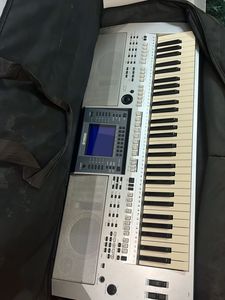 YAMAHA KEYBOARD