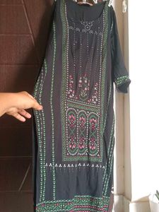 branded ladies kurti.