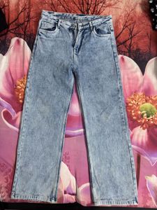 Basic Washed Light Blue Jeans