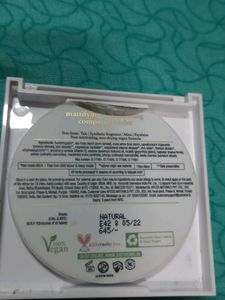 Just Herbs Mattify And Hydrating Compact Powder