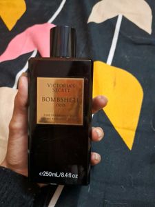Victoria Secret Oud Body Mist