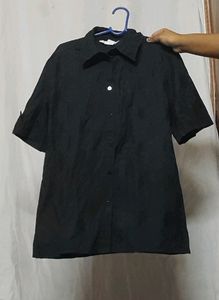 Black shirt