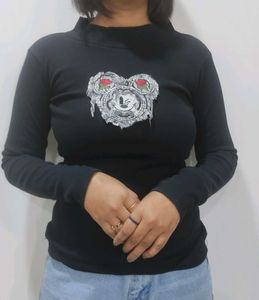 Women Black Tshirt