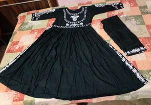 Elegant Embroidered Kurta Set