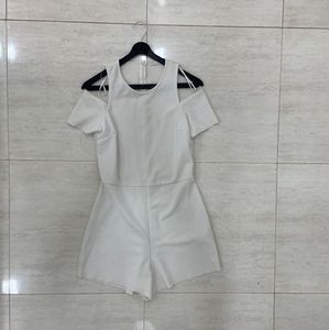 Beach Chic! 🏖️ Off-White Cold-Shoulder Romper ☀️