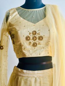 Offer Price 🌷🌷Brand New ✨Beautiful Golden Dress