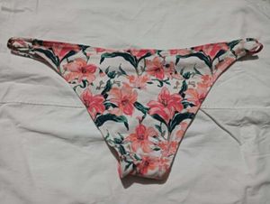 Floral Bikini Bottom🔥