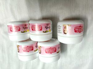 Facial Kit ❤️