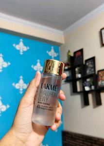 Lakme Essence