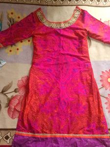 Beautiful Magenta Kurti