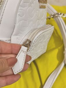 Guess small side sling bag